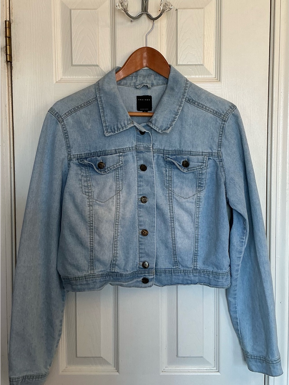Therapy Light Blue Women’s Denim Cropped Jean Jacket Size Large Y2K